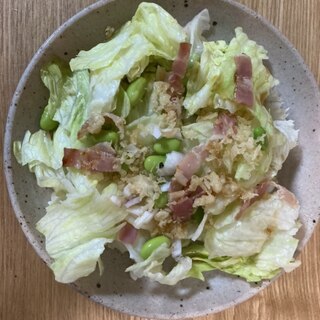 炒めベーコンと天かす、枝豆のサラダ